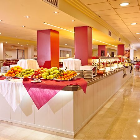Sahara Nubia Gobi Hotel Ses Cadenes Bagian luar foto A buffet at a hotel