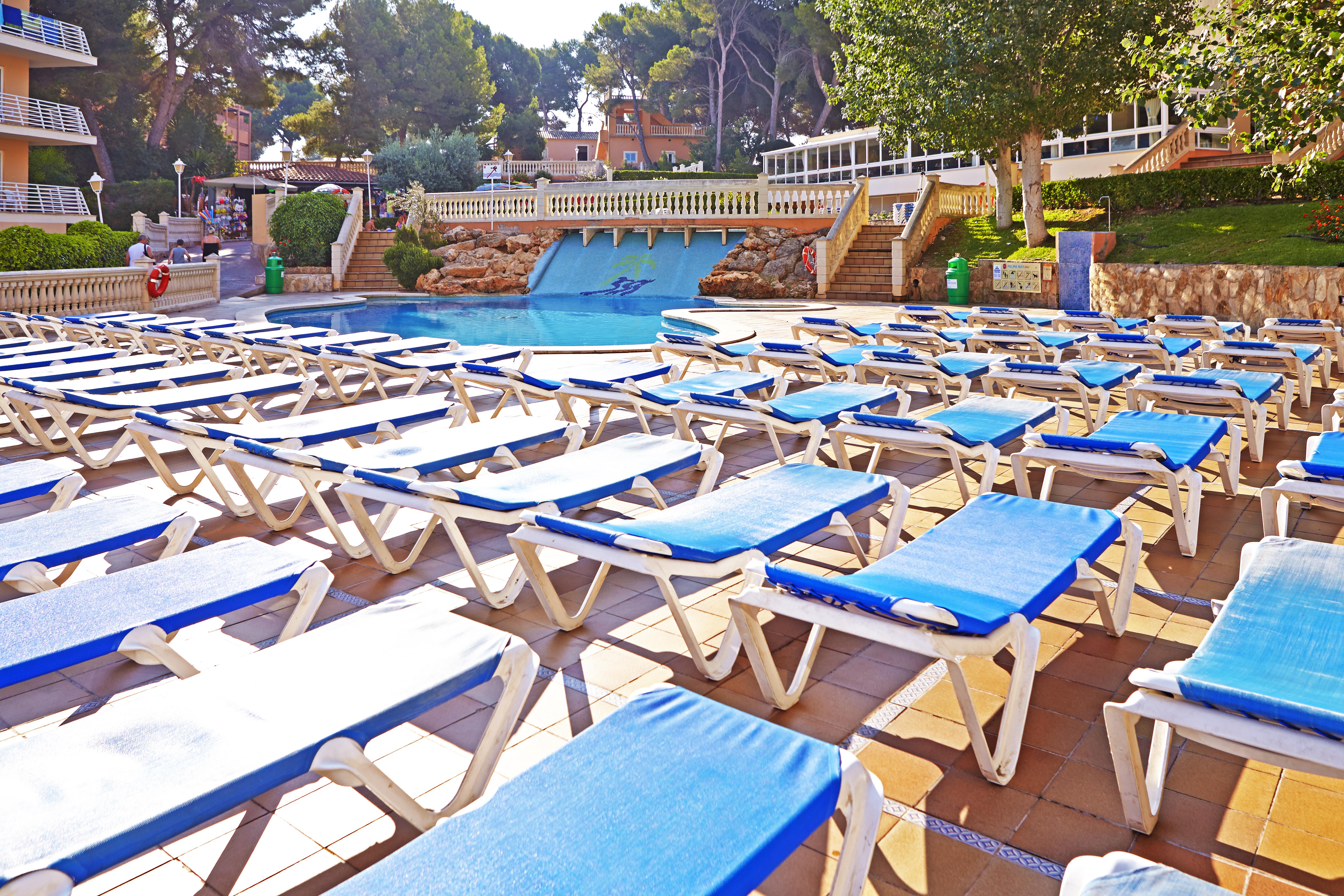 Sahara Nubia Gobi Hotel Ses Cadenes Bagian luar foto A hotel pool