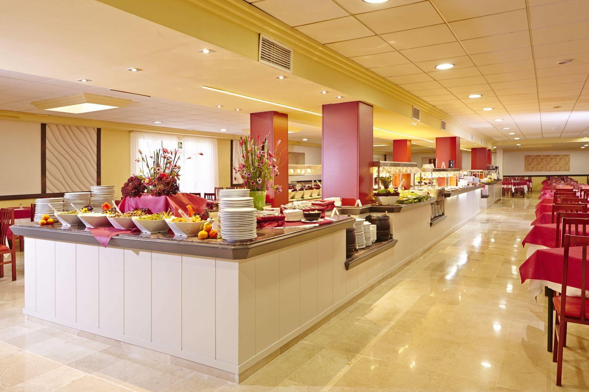 Sahara Nubia Gobi Hotel Ses Cadenes Bagian luar foto Buffet